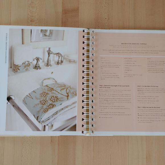 **SOLD** Amy Butler’s InStitches Simple and Stylish Sewing Book - Picture 6 of 11